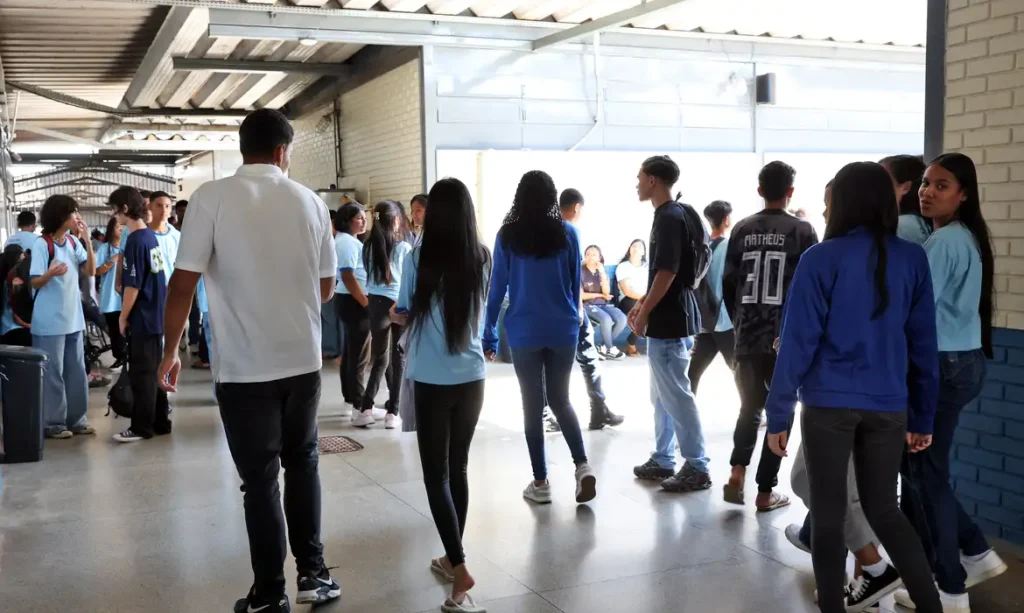 Pé-de-Meia: nascidos em setembro e outubro recebem 9ª parcela